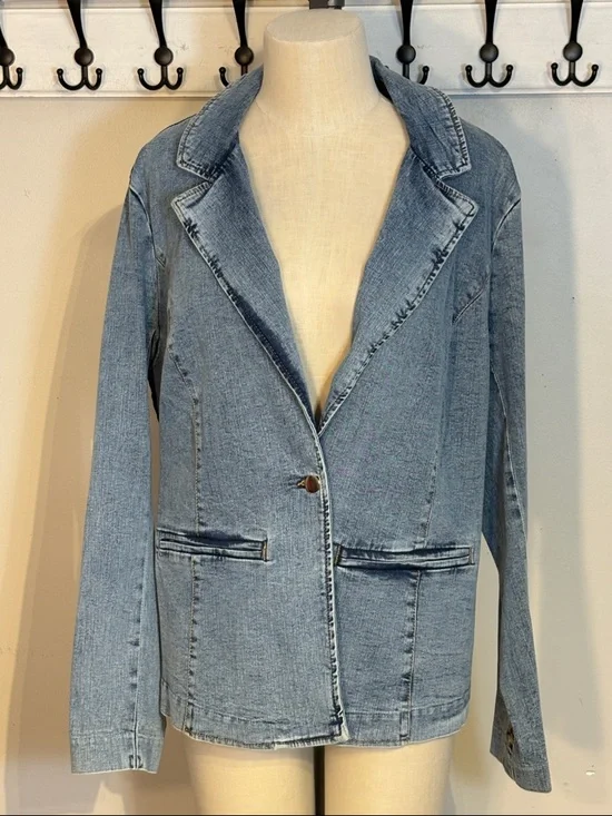 Suzy Shier Light Wash Denim Blazer Jacket Size XXL NWT - Picture 2 of 9